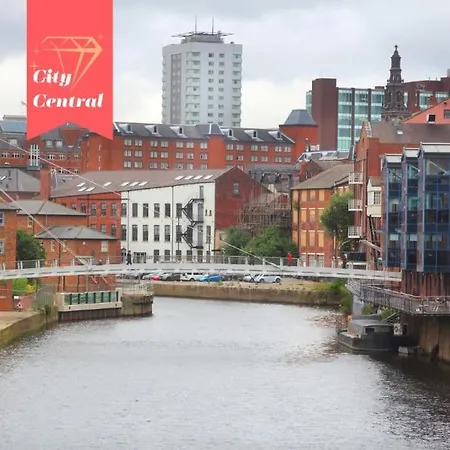 Perfect For Family & Corporate Stays In Ls1 - Free Parking! - Contact Us For Better Offers! *